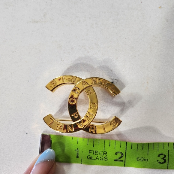 Chanel Brooch/Pin - Picture 5 of 5